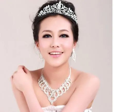 Bridal Crowns Accessoires Tiara's Haar Ketting Oorbellen Accessoires Bruiloft Sieraden Sets Goedkope Prijs Fashion Style Bruid HT143