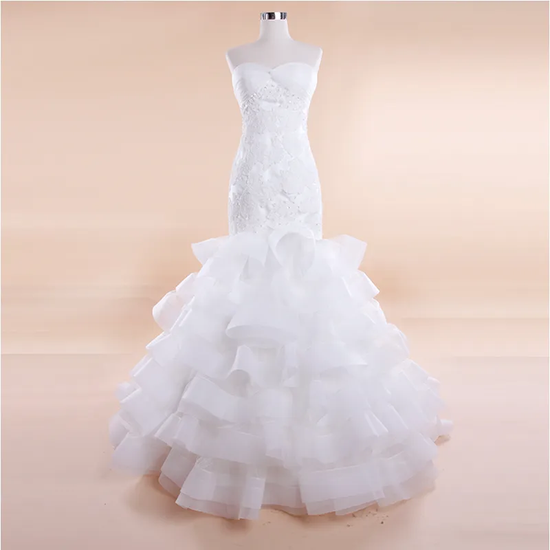 Gerüschtes Organza-Meerjungfrau-Hochzeitskleid mit herzförmigem Ausschnitt 2016 Sweep Train Brautkleider Lace Up Brautkleider