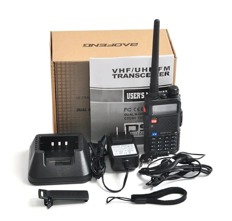 Baofeng UV-5R UV5R Walkie Talkie Dual Band 136-174MHz 400-520MHz Tvåvägs radiosändare med 1800mAh batterifri hörlur (BF-UV5R)