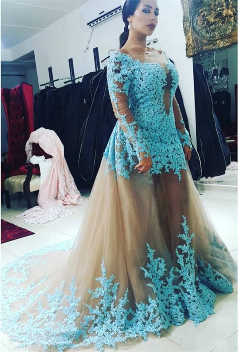 Saoedi-Arabische champagne prom dresses met blauwe kant applicaties kijken door zeemeermin met tule overskirt backless lange mouwen avondjurken