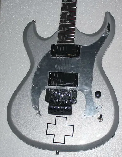 Custom Shop Ltd RZK-600 Metalik Silver Gri Elektro Gitar EMG Pikaplar Christian Cross Claversboard Kakmları Floyd Rose Tremolo Birdge