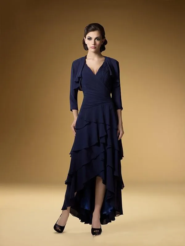 2016 Custom Made Vestidos para a Mãe Do Noivo Sexy Frisada Profunda Decote Em V Azul Marinho Uma Linha Diferenciada Alta Baixa Chiffon Mãe Vestido de Noiva