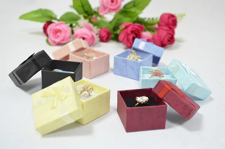 Big Sell Mixed Color Paper Gift Box 4*4*3cm Square With Bow Jewelry Earrings Ring Packaging Storage Gift Party Boxes Case