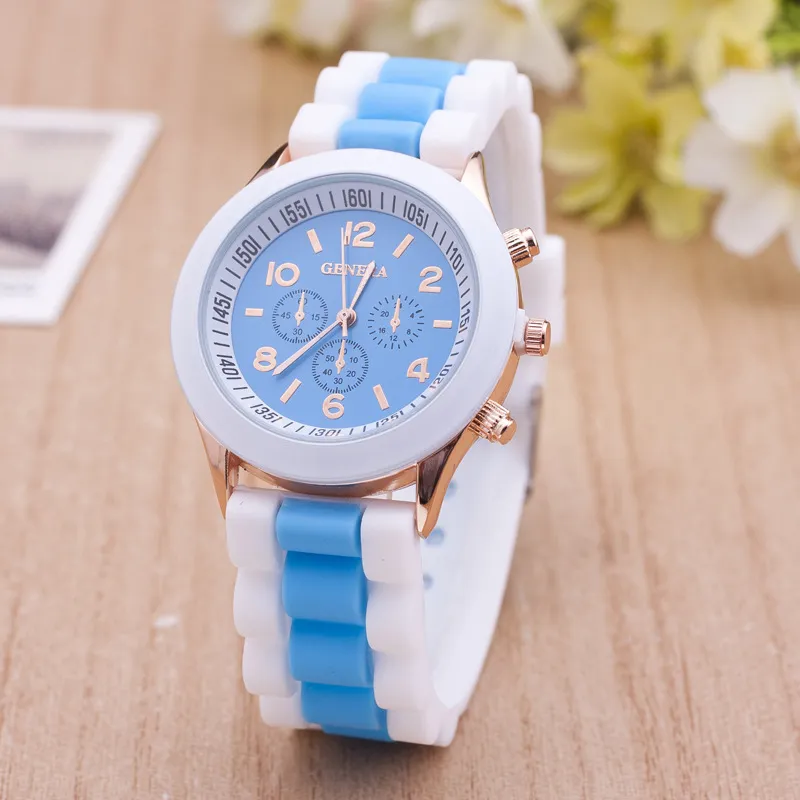 Nieuwste Mode Geneva Siliconen Quartz Horloge Drie Cirkels Display Wit Strap Snoep Kleur Rubber Meisjes Dames Dames Horloges