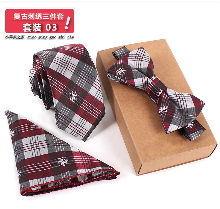 Três conjuntos Gravatas Bow tie Lenço com Caixa de embalagem 27 cores tarja NeckTie Para Homens presentes de Natal do Dia dos Pais