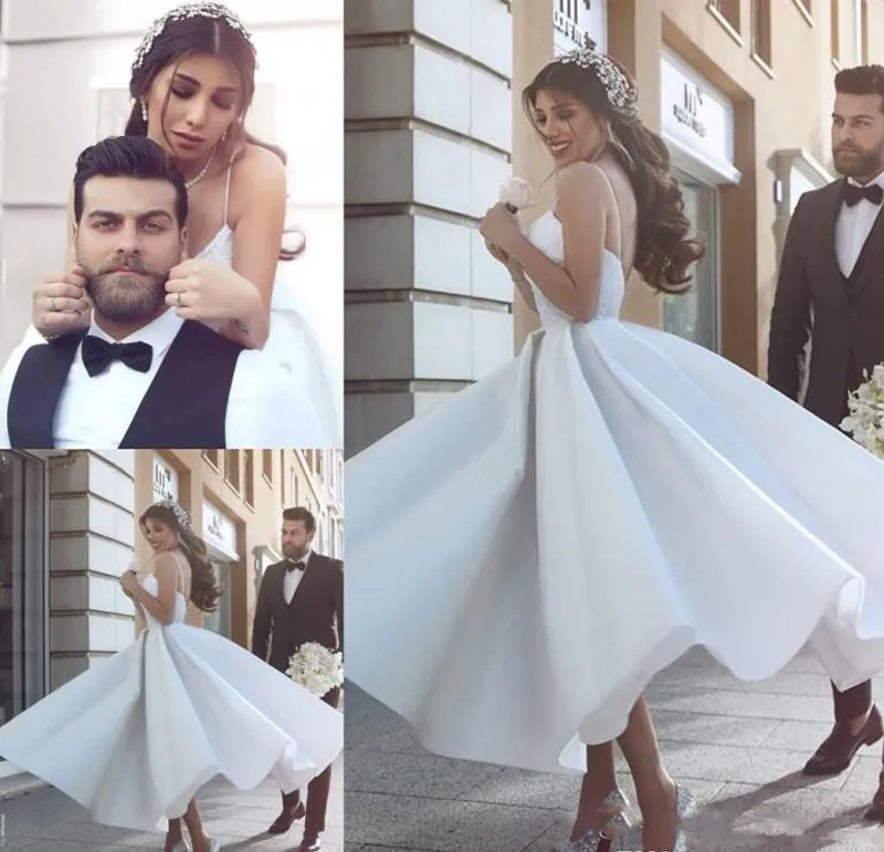 2017 Barato disse Mhamad vestido de noiva romântico espaguete cintas de chá comprimento de chá recepção sem costas vestido de noiva feito personalizado plus size