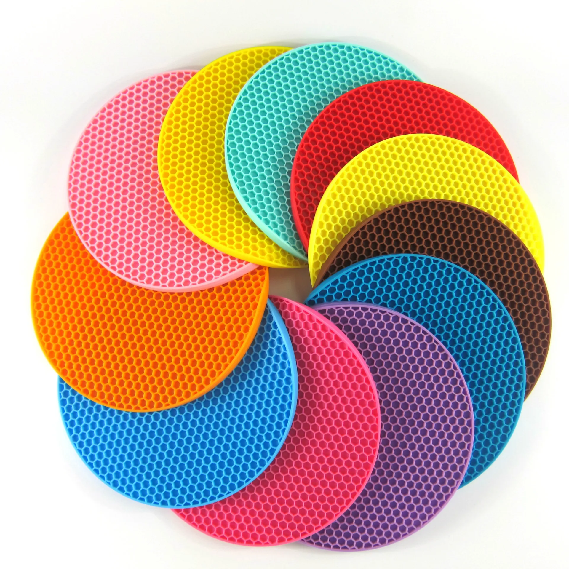 Tabela Silicone Pad Silicone anti-derrapante calor Mat resistente Coaster Almofada Placemat Pot Holder Acessórios de cozinha Utensílios de cozinha