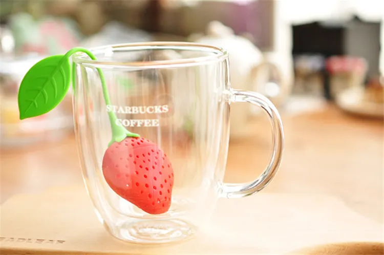 Nuovi accessori bicchieri in silicone Simpatici set fragole rosse tea-colino Strumenti tè filtro infusore B0454