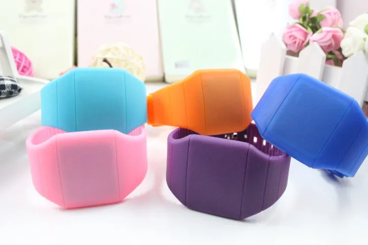 Geléia de Silicone Doces Digital Macio Levou Toque Ultrafino Relógio de Quartzo Sentimento Tela Relógios Fahion Sports Watch