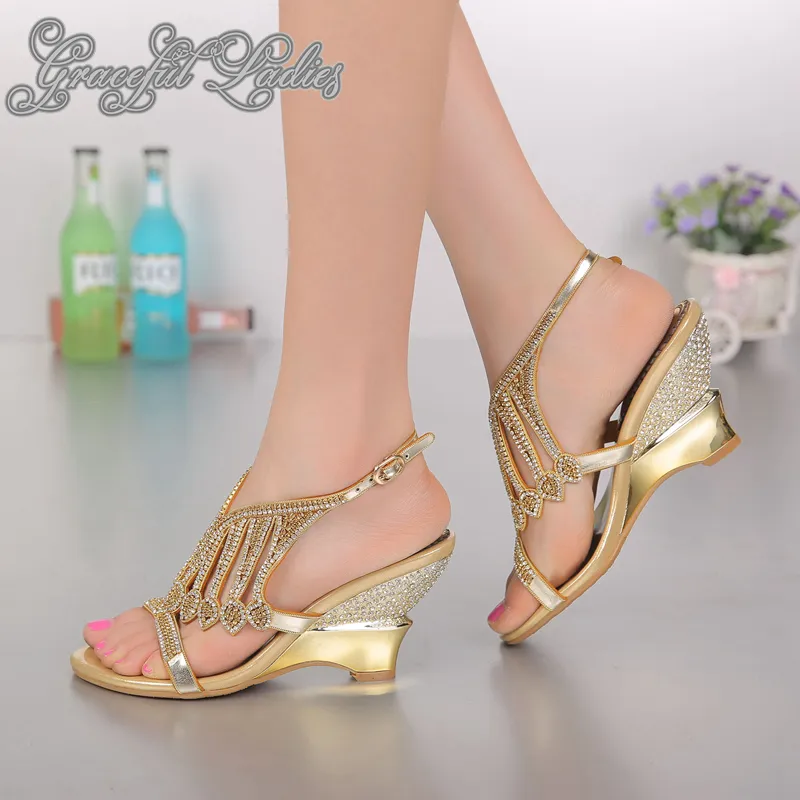 Latest ladies sandals shop 2016
