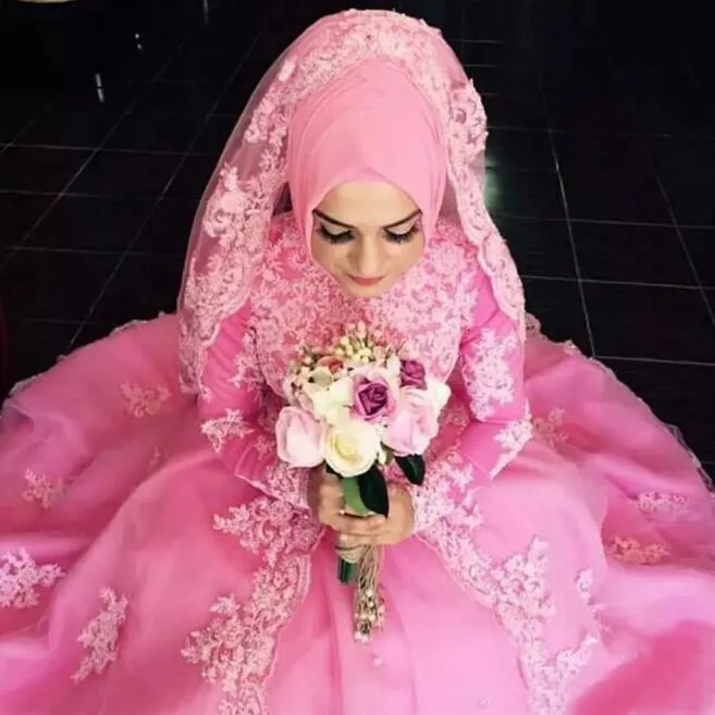 Rosa spets och tulle muslim bröllopsklänningar 2017 hög nacke långa ärmarapplikationer brudklänningar plus storlek skräddarsydda Kina EN8153
