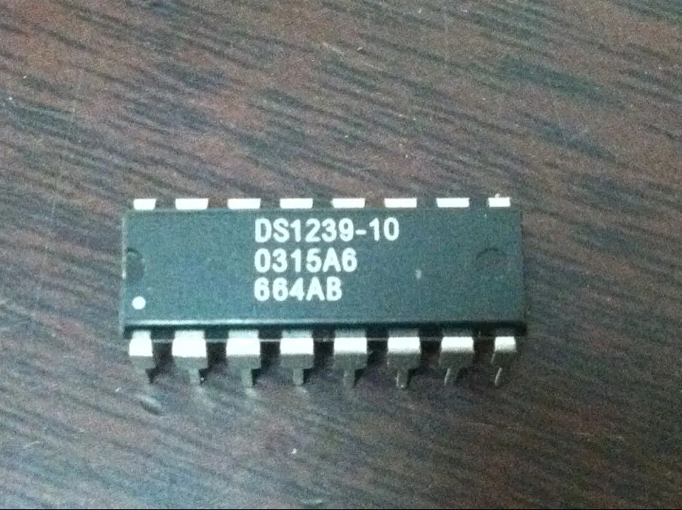 DS1239-10, circuito integrato. DS1239 . PDIP16. CI di alimentazione, doppio contenitore in plastica dip a 16 pin in linea Componenti elettronici