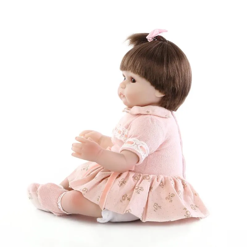 18 pouces doux Silicone tissu corps Reborn bébé poupée belle nouveau-né princesse filles portant des vêtements Orange enfants cadeau d'anniversaire