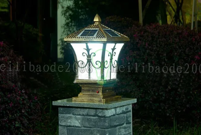 솔라 포스트 조명 야외 게시물 조명 조경 태양 LED 가든 램프 포스트 램프 따뜻한 흰색 차가운 흰색 컬러 라이트 센서 기능 LLFA