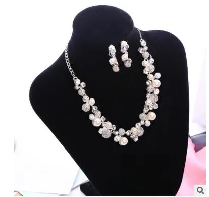 2019 Nowy Koreański Styl Bridal Jewelry Naszyjnik Earclip Kolczyk Zestaw Dziewczyna Prom Cocktail Party Wieczór Rhinestone Perły na stanie Tanie 1106