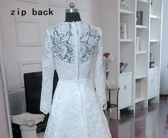 High Quality Lace Wedding Dresses Long Sleeve A Line Pleats Long Sleeves Vintage Bridal Gowns With Buttons Back