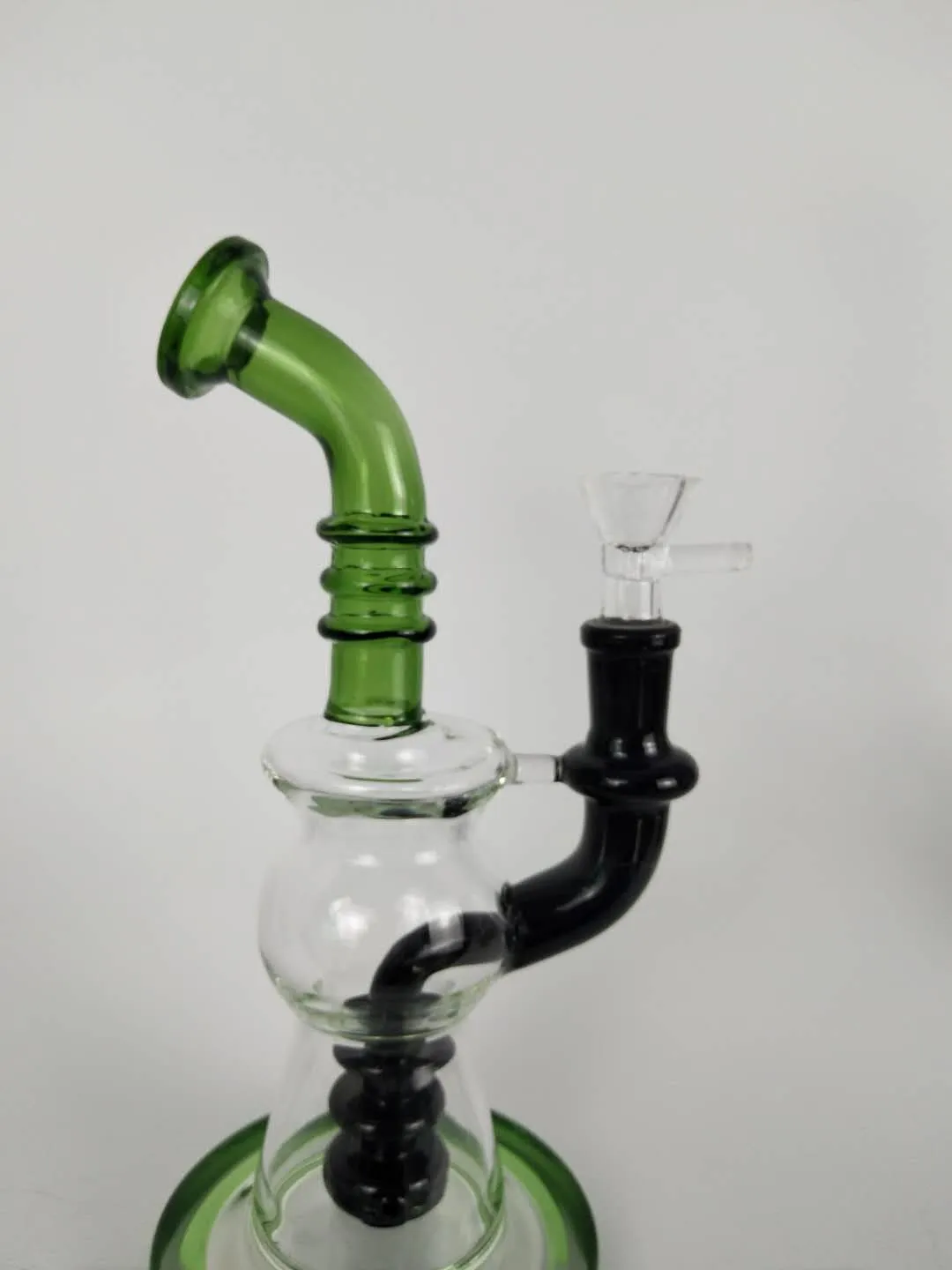 vert bongs de verre de 14mm de haut de 14mm et plate-forme de pétrole de pipe à eau en verre de pipe à eau