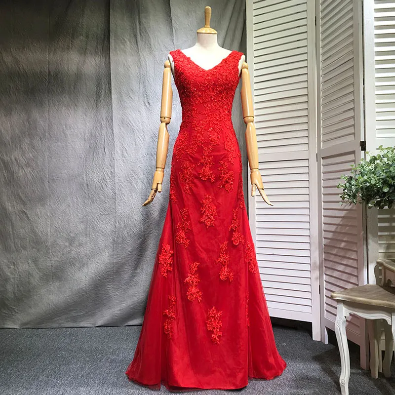 Robe de soirée élégante sirène rouge col en V sans manches fermeture éclair dos balayage train tulle avec appliques florales paillettes vestidos festa sur mesure