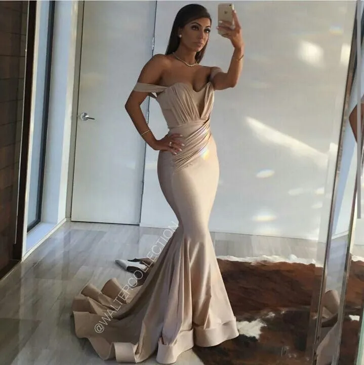 2020 Sexy Longo Prom Party Dresses árabe elegante Custom Made Off Shoulder Sereia Sweep Trem vestidos de noite desgaste Plus Size Vestidos de novia