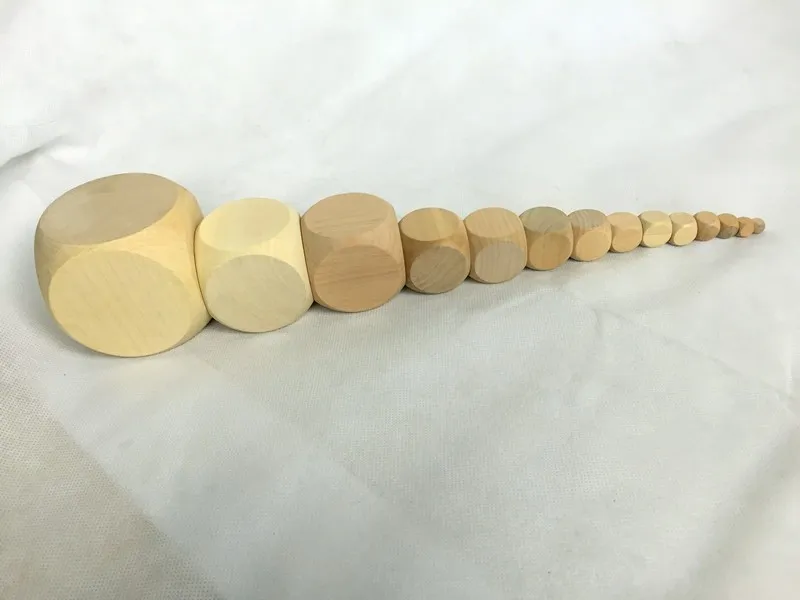 彫刻空白の木材ダイス18mm木製のダイスDIY処理面白いおもちゃキューブゲームエンターテイメント教育グッドハイQUAL7254906