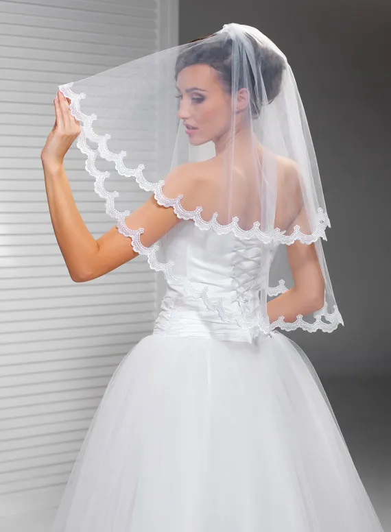 Nuovo modo caldo di alta qualità immagine reale bellissimo bordo in pizzo 2T con pettine Lvory bianco gomito velo da sposa veli da sposa