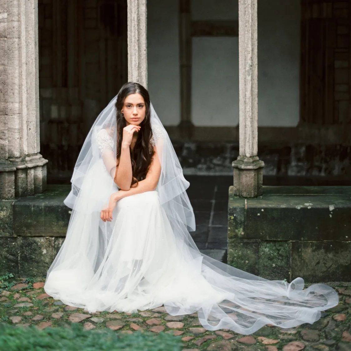 Thick Horsehair Ribbon Bridal Veils Circle Drop Blusher Veil  display picture 2