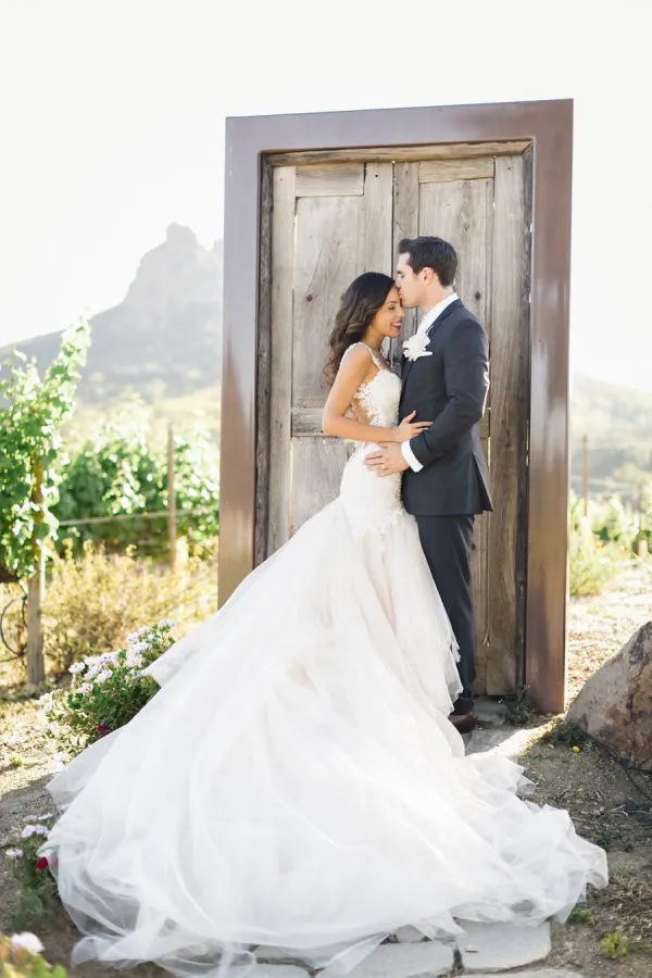 Sexy Backless Wedding Dresses Fit and Flare Bridal Gowns Beaded Lace Appliqued Bodice Sweetheart Neckline Long Cathedral Train