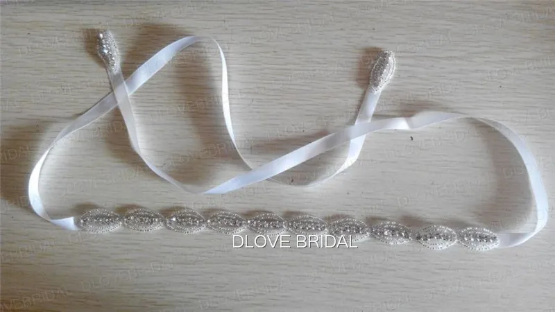 Vintage Wedding Bridal Hairband Crystal Rhinestone Pograph Headpieces Head Decoration smycken Hårtillbehör med vitt band 4091997