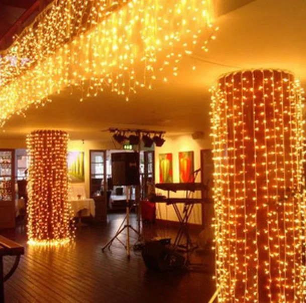 10メートル100 LEDの電球列ライトランプの結婚式のホームガーデンのクリスマスバーランプ装飾LED文字列お祝いパーティーホリデーライトカラフルなライト