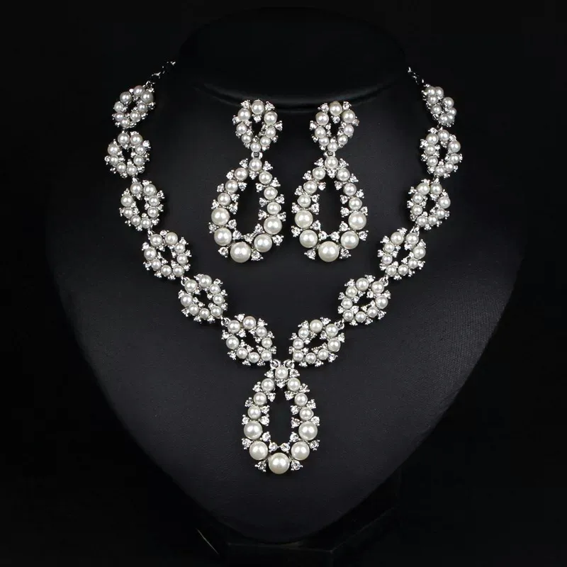 Luxury Crystal Rhinestone Halsband Smycken Ställer in Bridal Halsband och Örhängen för Prom Pagant Party Wedding EN920