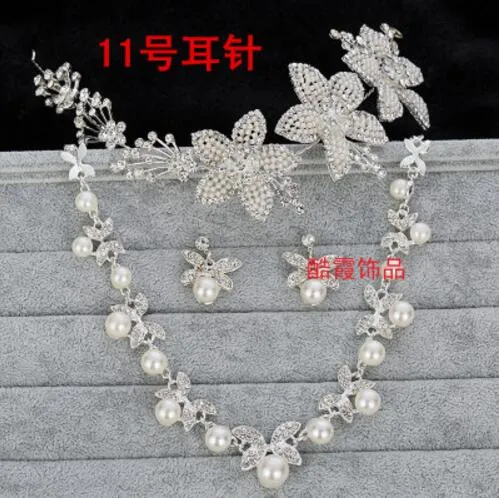 Bautiful 3 sztuki Akcesoria ślubne 6 Style Silver Stud and Clip Crystal Beaded Wedding Crown Pearls Tiaras Crowns za 4916462
