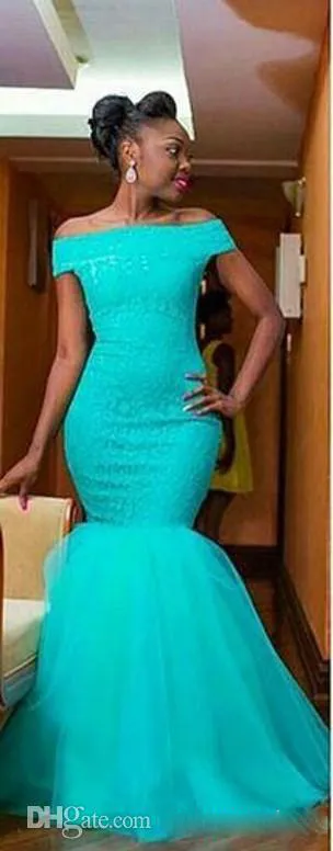 Hot Sydafrika Stil Nigerian Bridesmaid Dresses Plus Size Mermaid Maint of Honor Gowns för Wedding Off Shoulder Turkos Tulle Klänning