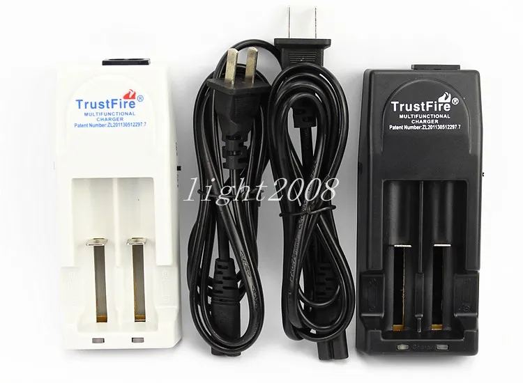 Trustfire TR-001 듀얼 배터리 충전기 18650 18500 18350 17670 16340 배터리 충전기 EU US Plug 다기능 충전기