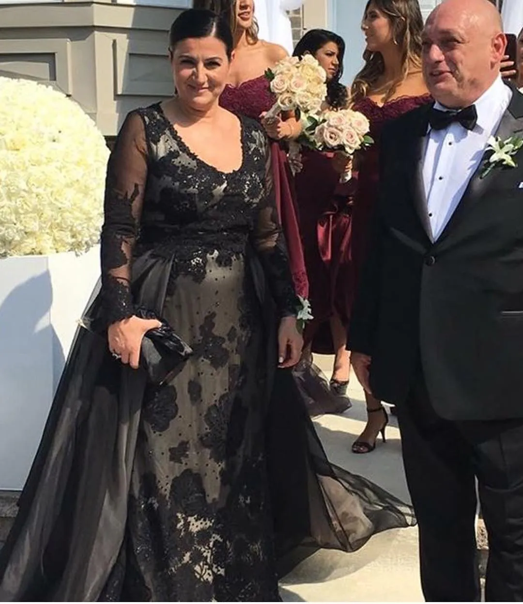 Elegancka czarna koronkowa matka panny młodej z dordskurtową skiewką Weddna sukienka gościnna Szybka Plusy Size Długie rękawie suknie wieczorowe 415