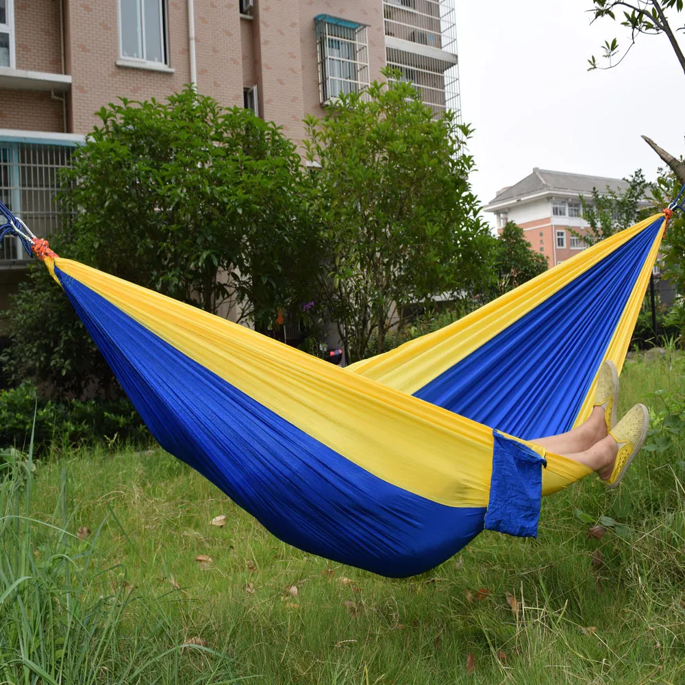 Partihandel bärbar nylon fallskärm dubbel hängmatta trädgård utomhus camping resa överlevnad hängmatta sovsäng