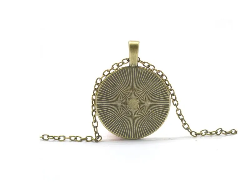 Collier pendentif en verre de collier de gemme de temps d'arbre de vie