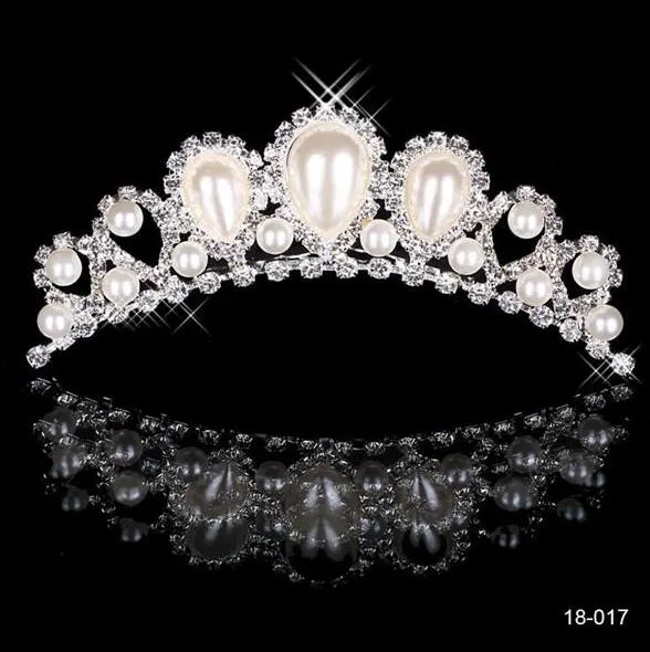 Strass Perlen Kronen Schmuck Günstige Braut Tiaras Hochzeit Party Brautjungfer Haarschmuck Kopfschmuck Haarband für Bräute HT144