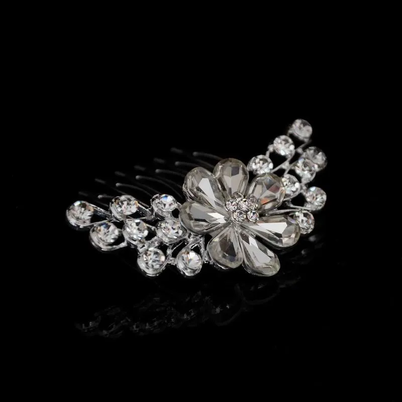 Best Deal Luxury crystal bride headdress Wedding dress accessories bridal hair jewelry vrystal flower hair comb wholesale price DHF803