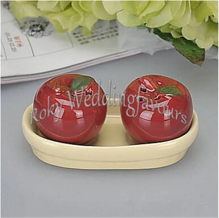 Apple of My Eye Salt Pepper Shakers Brud Shower Ceramic Wedding Favors Party Supplies