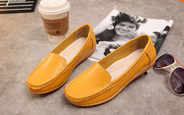 Casual shoe New spring summer women's singles shoes wild flat shoes casual anti-skid Peas shoe doctors nurses shoes soft soles mother SHOE