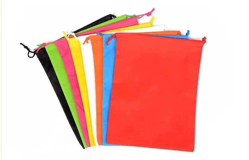 DHL-Versand Wholesale-100pcs 40 cm Hx30 cm Vliessack mit Seilaufbewahrungstasche in mehreren Farben für Schuh- / Kleidungsstaubdicht