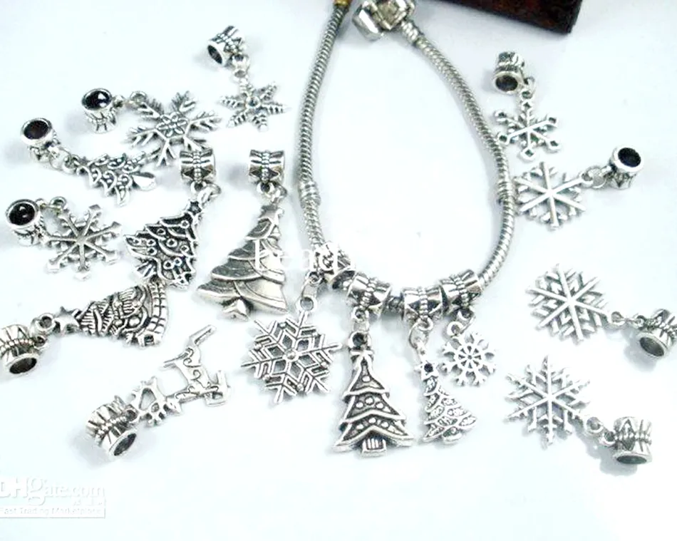 MIC Antik Silver Alloy Mix Christmas Set Tree / Snowflake Charm Dangle Pead Fit Charm Armband DIY Smycken