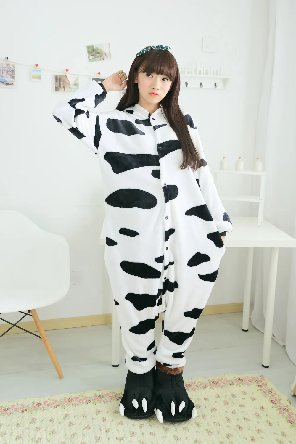 Velo peludo Adorável Adulto Unisex Animais Lindo leite de vaca vaca Pijamas Onesie Sleepsuit Cosplay Leite Sleepwear Dos Desenhos Animados Vaca onesies jumpsuit