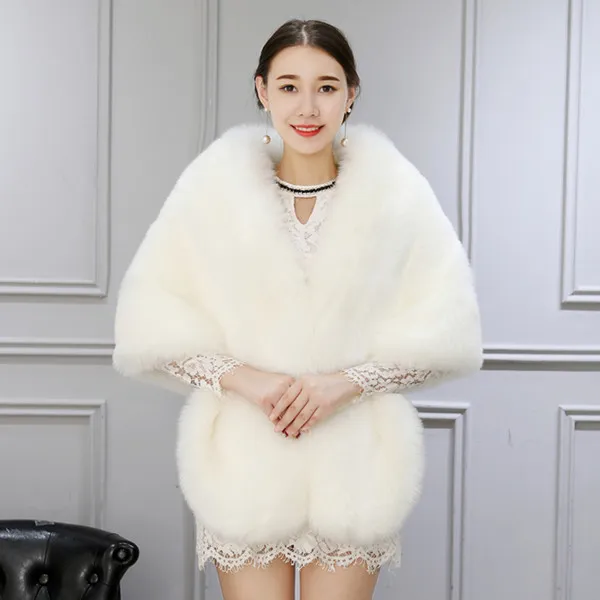 Modabelle Winter Bridal Fur Wraps Bröllop Bolerojacka Billiga Bröllop Shawl Capes Plus Size Bolero Faux Fur Sjalar Bröllop Jakects