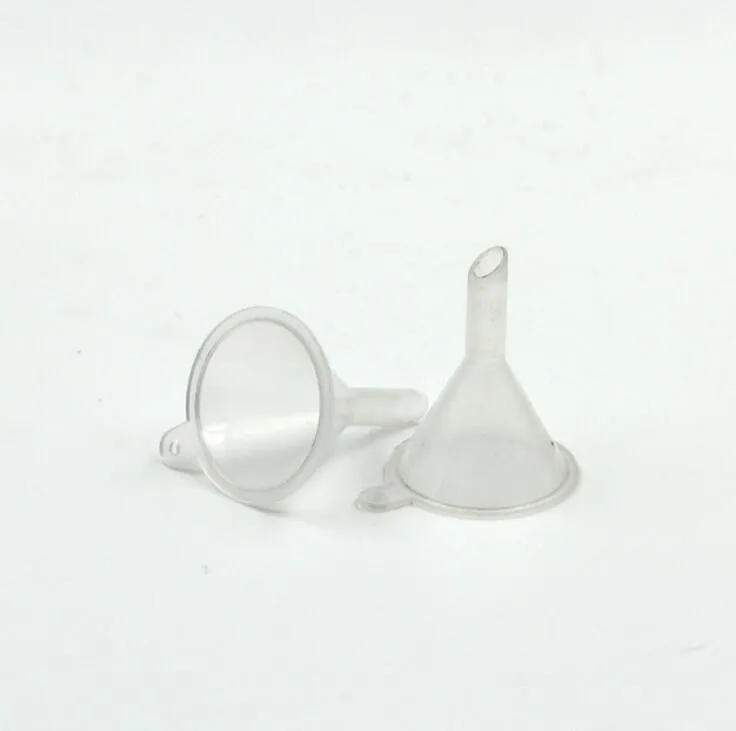 Plastic mini kleine trechters voor parfum vloeistof etherische olie vulling leeg flesverpakking gereedschap gratis