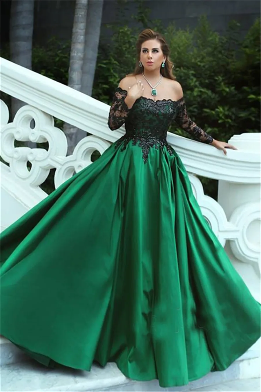 Black-apliques mangas compridas off-a-ombro a-line elegante prom dress preto e verde mangas compridas vestidos de noite vestido longo festa