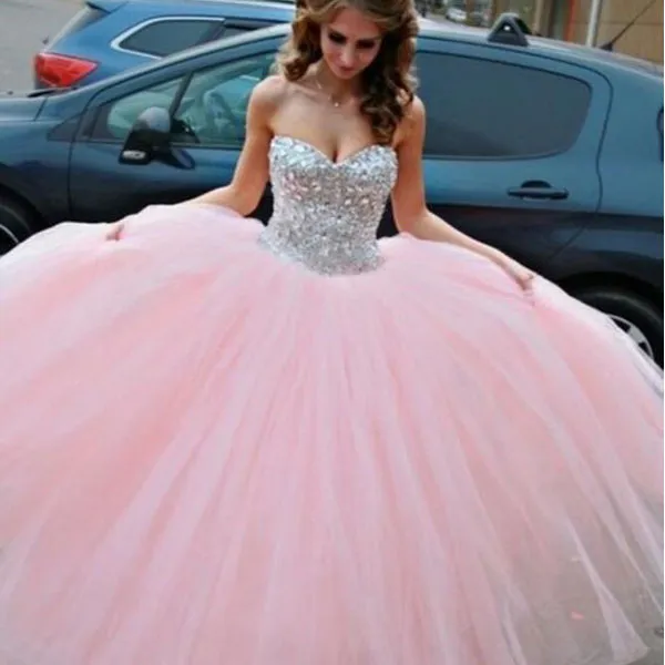 Stunning Luxury Crystals Bodice Prom Dress Pink Tulle Sweetheart Neck Sleeveless Ball Gown Quinceanera Gowns Custom Made High Quality