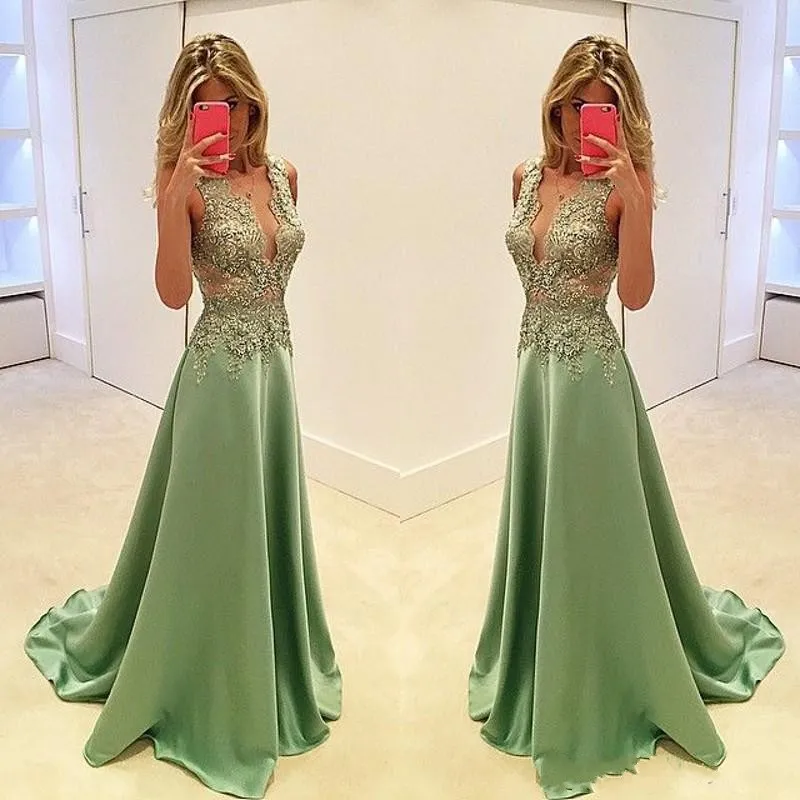 Sexy Sexy Avondjurken Wear Dompelen V-hals Olijf Groen Satijn Kant Applicaties Beaded Illusion Long Prom Jurken Plus Size Formele Feestartikelen