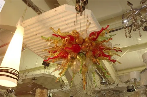 Style de gros certificat CE / UL lampe à économie d'énergie en verre de Murano cristal salon décoratif lustre de plafond à chaîne colorée intelligente