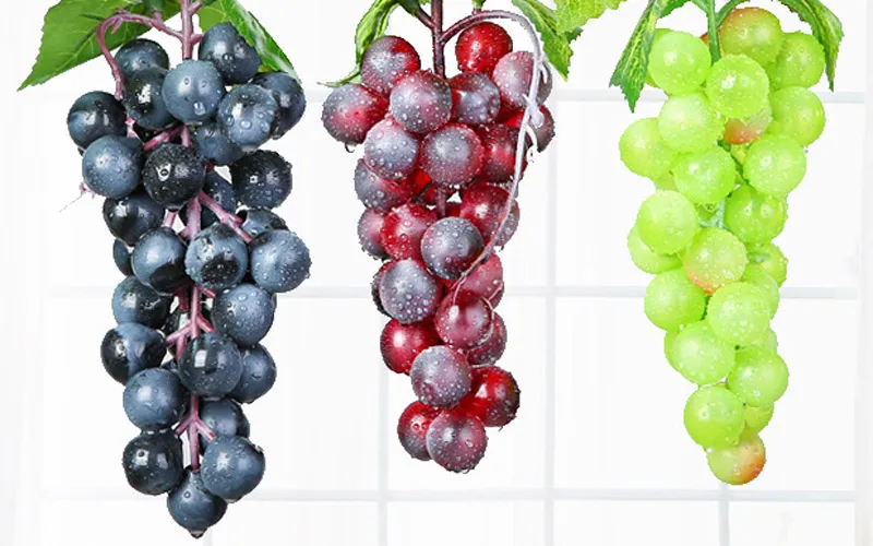 10 Pièces Raisins Artificiels - 5 Grappes + 5 Vignes 2,4 M - Plastique Réaliste - Déco Maison Fête Mariage - 13